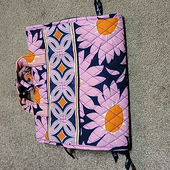 Vera bradley 3 piece travel accessories - Picture 7 of 7